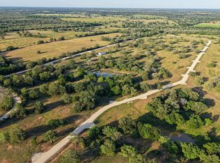 822 Main St, Waelder, TX 78959