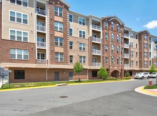 13740 Endeavour Dr APT 406, Herndon, VA 20171