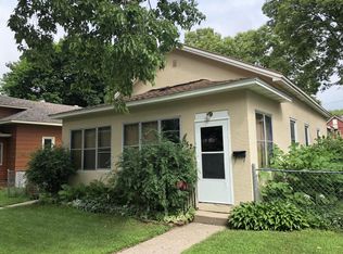 1527 Adams St, La Crosse, WI 54601
