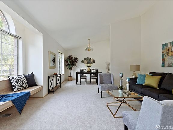4th image of 2201 22nd Avenue Ct NW