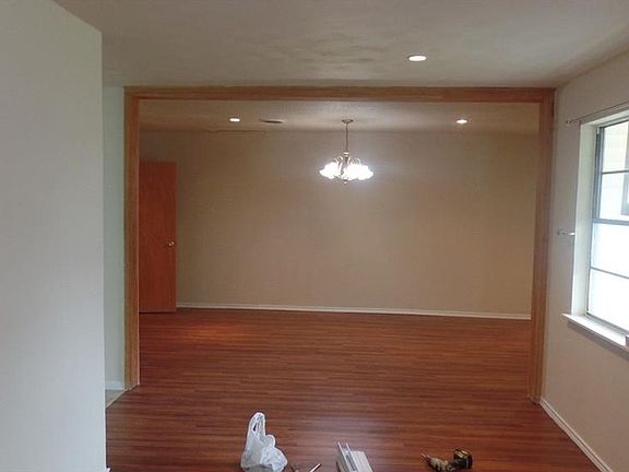 4th image of 4531 Scottsdale Dr