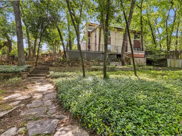 813 Cardinal Cir, Bedford, TX 76022