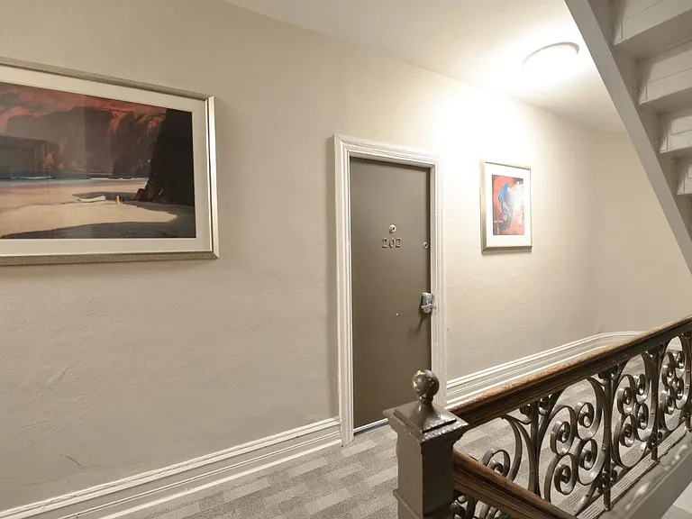 302 S 12th St #403 — Photo 22
