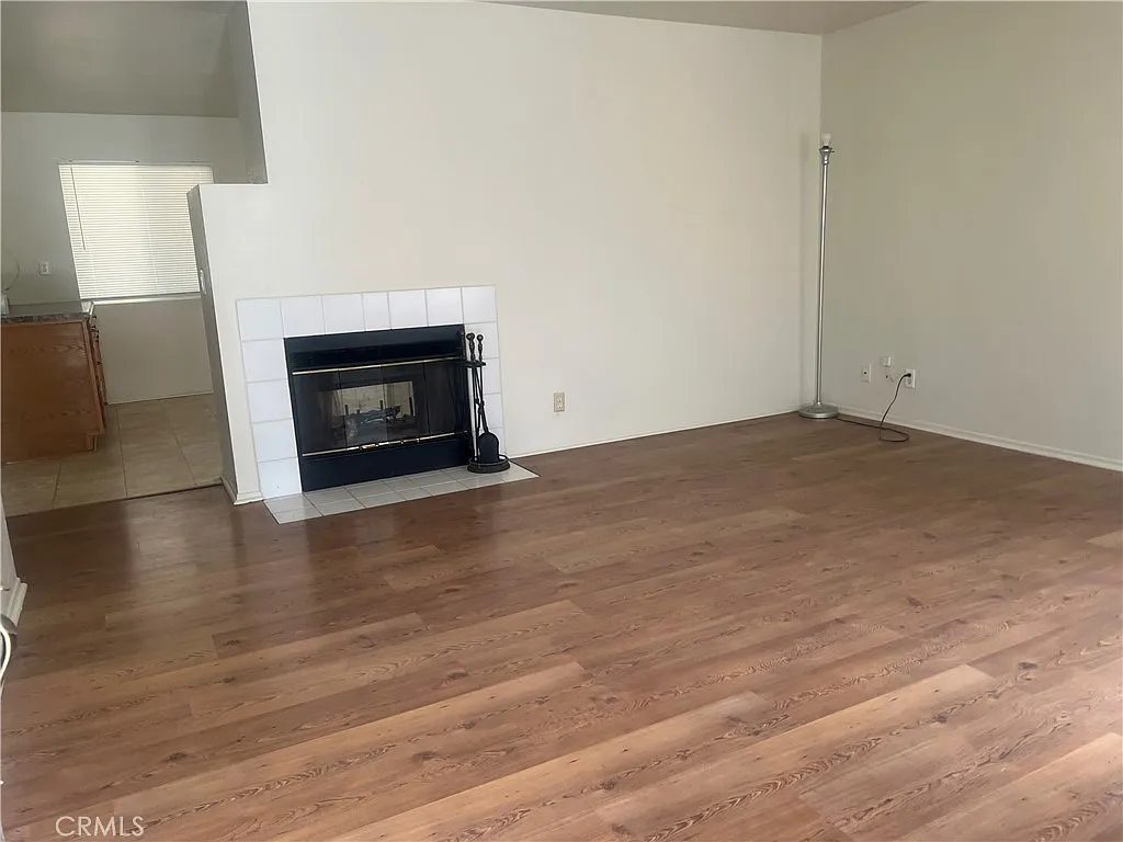 3 bed, 1280 sqft, $2,450 — Photo 3