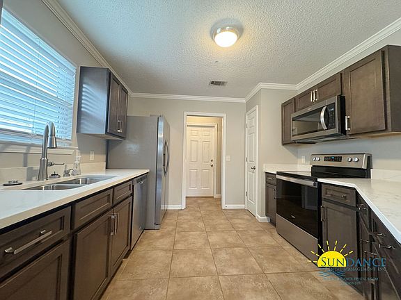 5th image of 939 Ibis Way