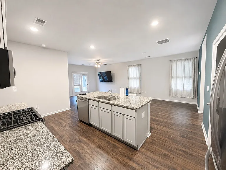 1415 Deer Hollow Run — Photo 20