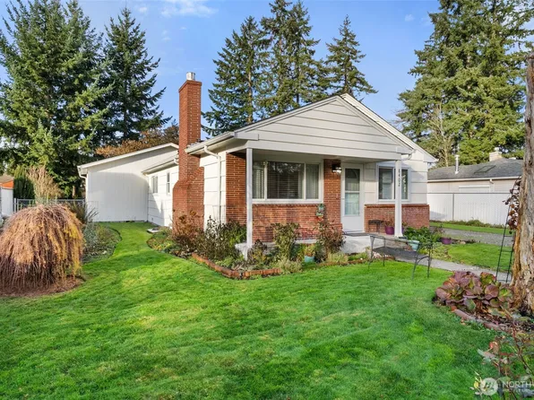 8402 Leona Way SW, Lakewood, WA 98499
