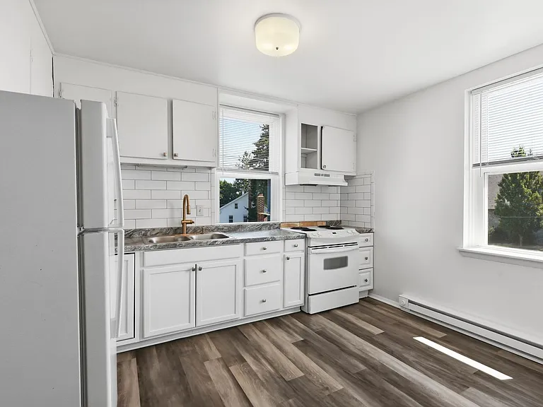 101 West Main St — Photo 13
