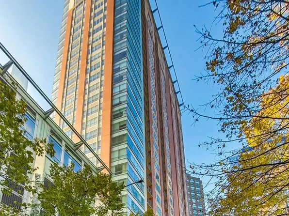415 E North Water St APT 803, Chicago, IL 60611