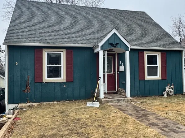 22 N 12th St, St Charles, IL 60174