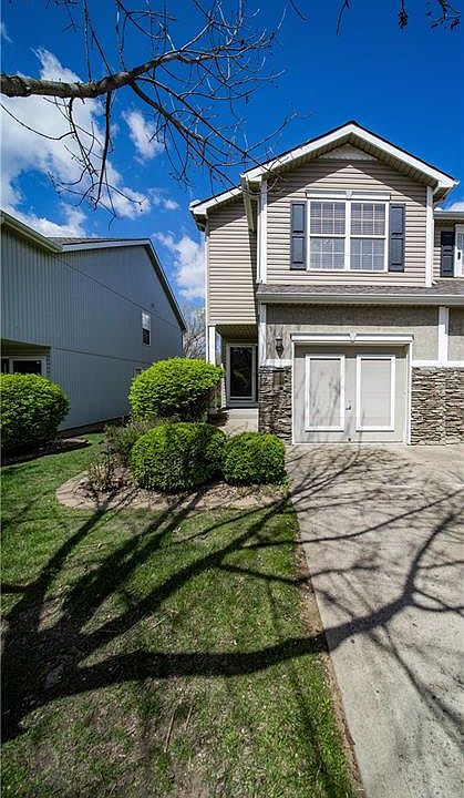 1st image of 3209 SW Shadow Brook Dr