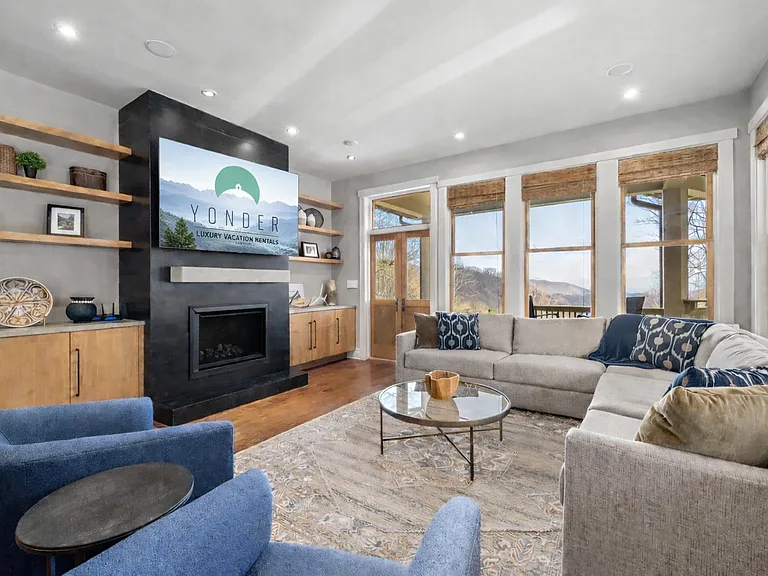 287 Whisper Mountain Dr — Photo 2
