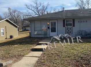 6205 E 152nd Ter #B, Grandview, MO 64030