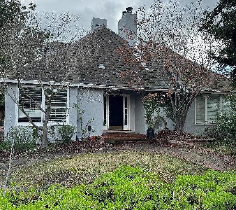 1st image of 134 Marvin Ave
