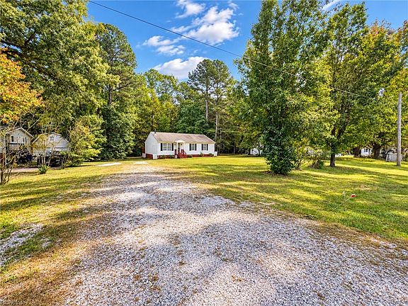 4th image of 9961 Grove Ct