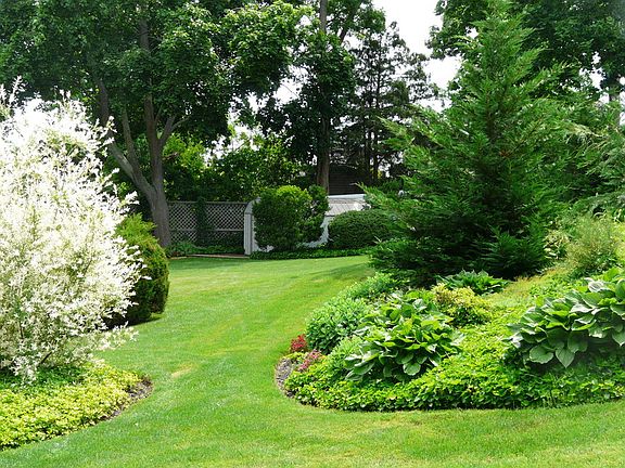 A park-like backyard to be proud of.