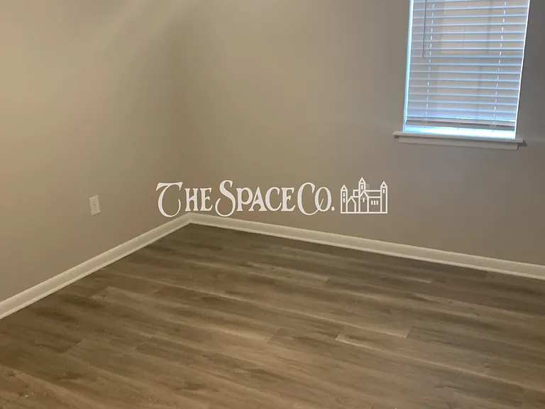 1118 Gunn Ave #B — Photo 9