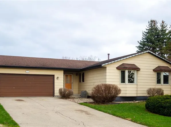 217 Perry St, Eagle Lake, MN 56024