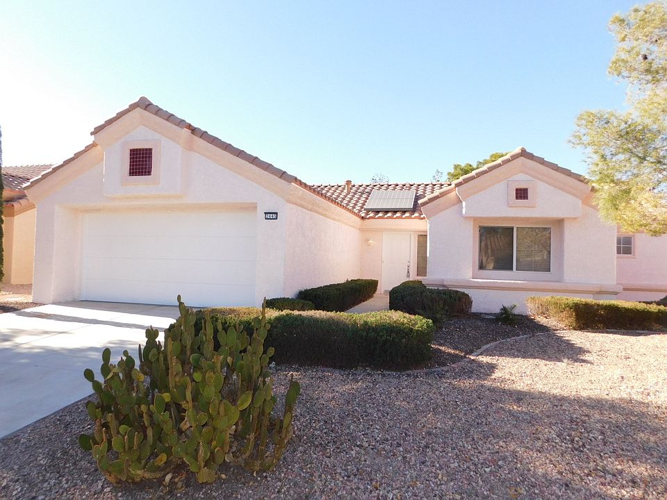 1st image of 2445 Desert Glen Dr