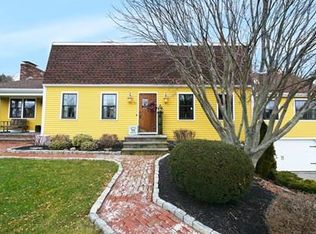 73 Sweet Farm Rd, Portsmouth, RI 02871