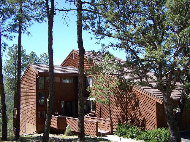 1st image of 138 Crooked Stick Ln