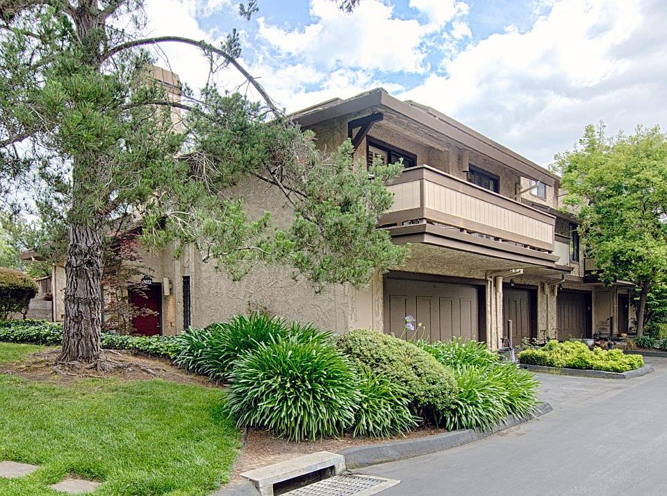 1st image of 3032 Arlington Dr