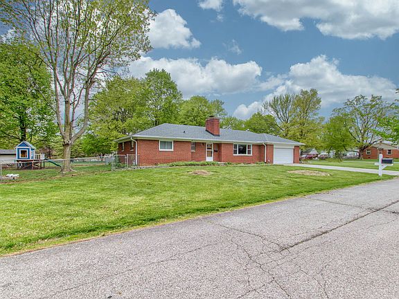 3rd image of 936 Woodhill Dr