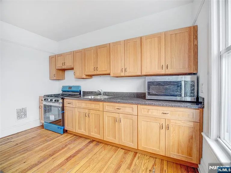 444 S Broad St #442 — Photo 9