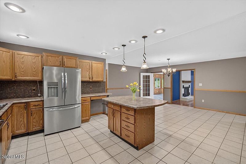 4th image of 21 Knollwood Drive