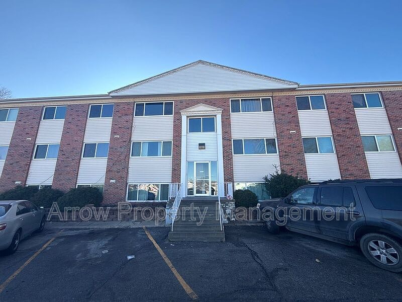 1st image of 2119 Arbor St APT 203