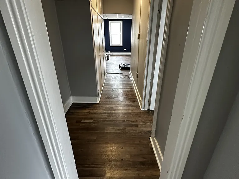 489 S Main St #B — Photo 9