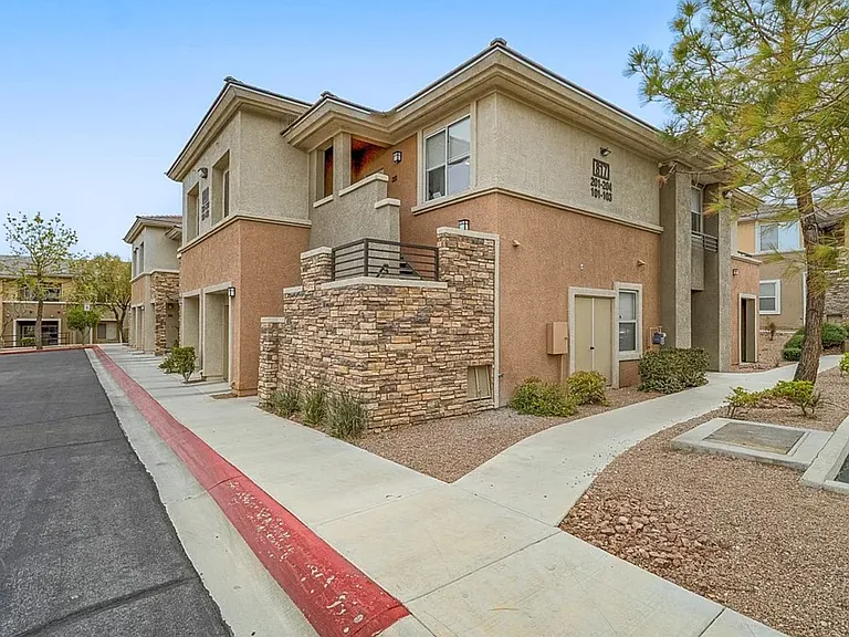 817 Peachy Canyon Cir #203 — Photo 23