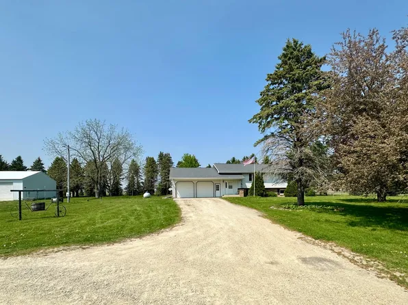 5535 105th St SW, Stewartville, MN 55976