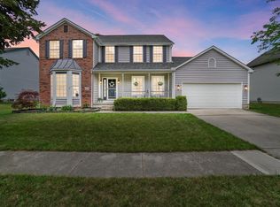 4842 Grove Pointe Dr, Groveport, OH 43125