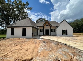 970 Mullican Rd, Florence, MS 39073