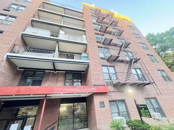3825 Parsons Boulevard #4P, Flushing, NY 11354