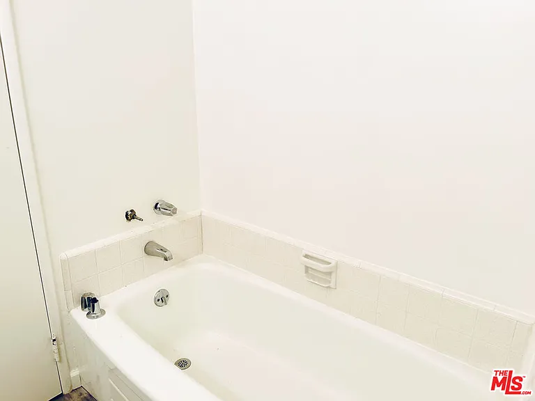 757 Ocean Ave #308 — Photo 18