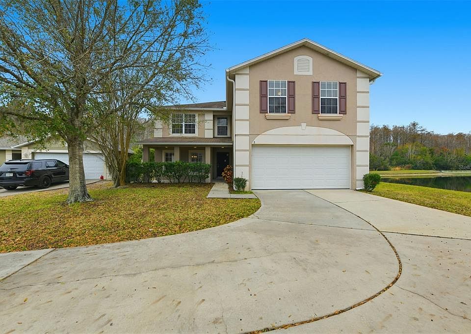1st image of 8 Windrose Dr