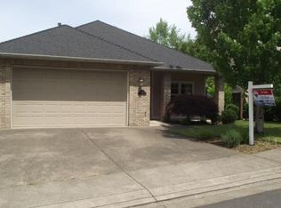 3358 Ambleside Dr, Springfield, OR 97477