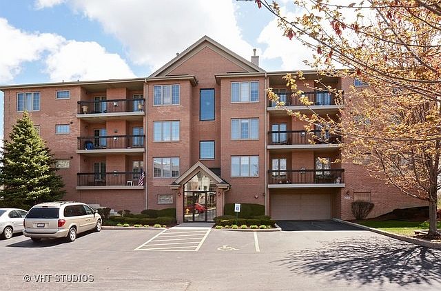 1st image of 6743 S Pointe Dr Unit 3C