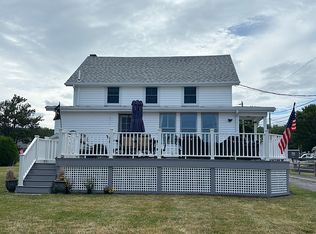 1085 Post Rd, Wells, ME 04090
