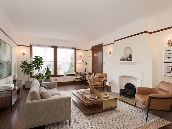 5th image of 6710 Greenwood Ave N APT 3