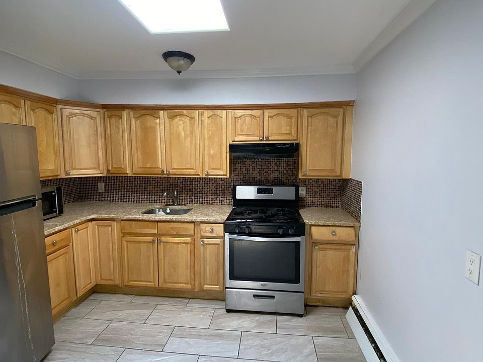 2nd image of 2963 Tiemann Ave #3A
