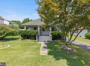 31 Walnut St, Williamstown, NJ 08094