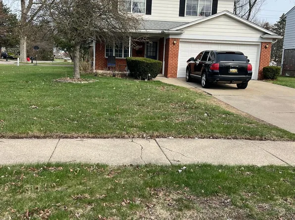 24044 NE Pierce St E, Southfield, MI 48075