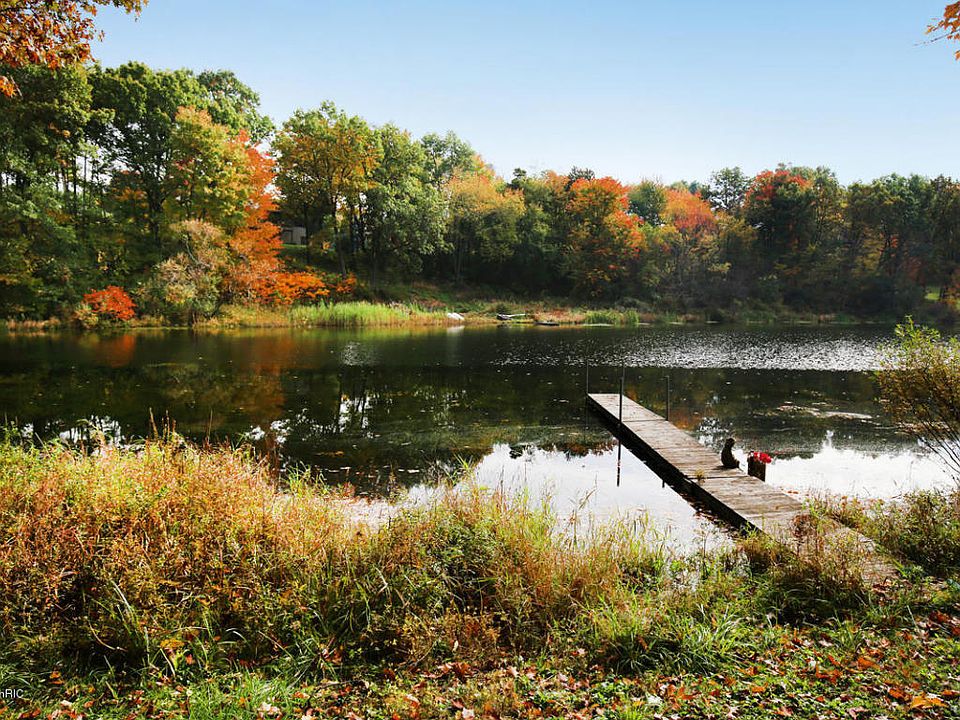 1st image of 4444 Secluded Lake Dr NE