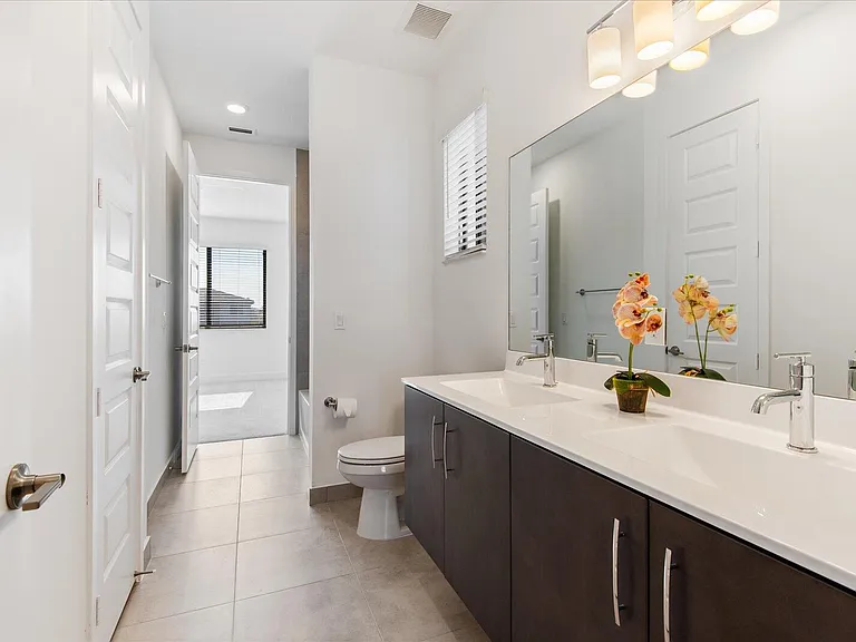 10830 Moore Dr — Photo 15