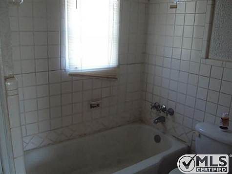 5th image of 1401 SE 12th St