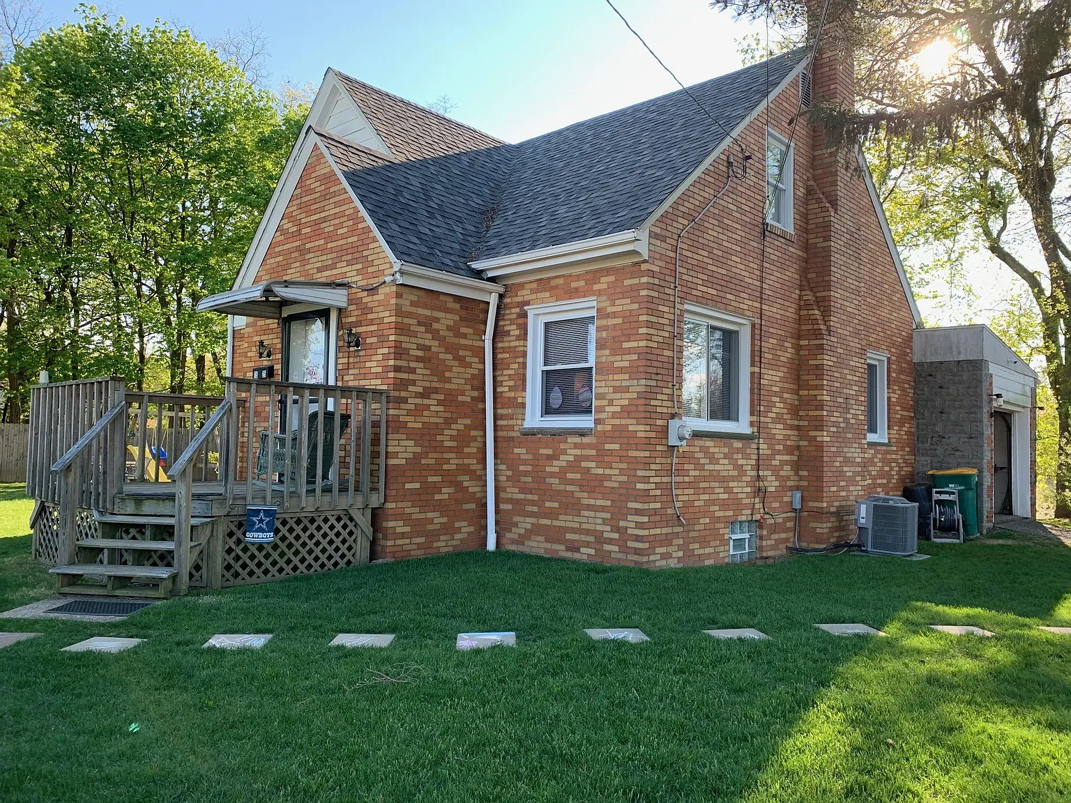 7825 Elm St photo 1