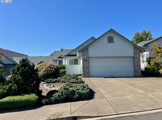 521 NW Willamette Ct, McMinnville, OR